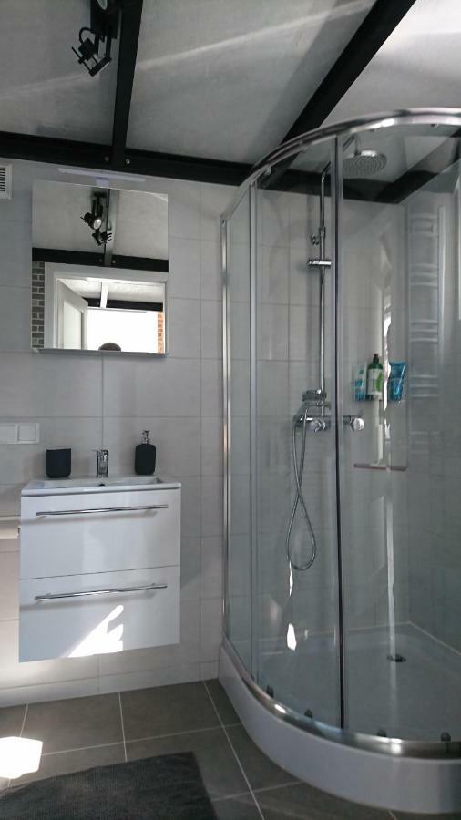 Klimatyczny Apartament W Magicznym Miejscu Lodź Bagian luar foto